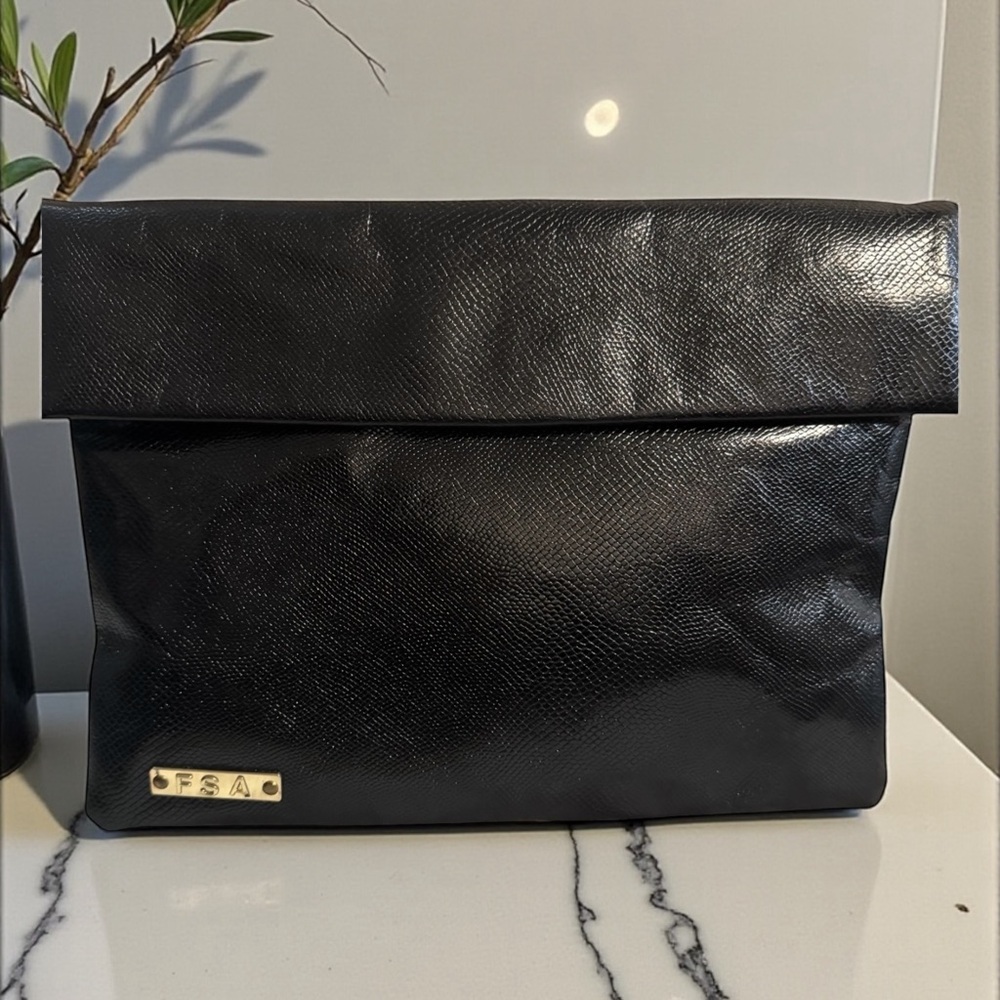 Ruth Saltz 1960’s Snake Embossed Leather Fold Over Clutch. VTG. EUC.